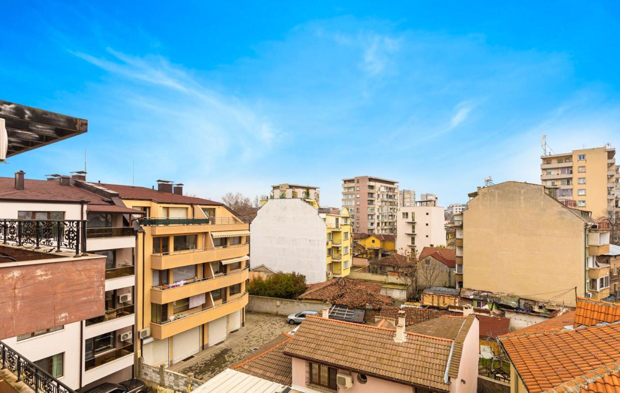 The Walnut 2Bd Apartment Пловдив Экстерьер фото